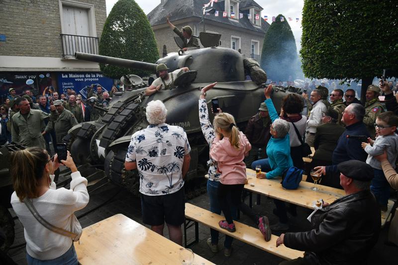 min 2024 06 08 Isigny défilé 325
